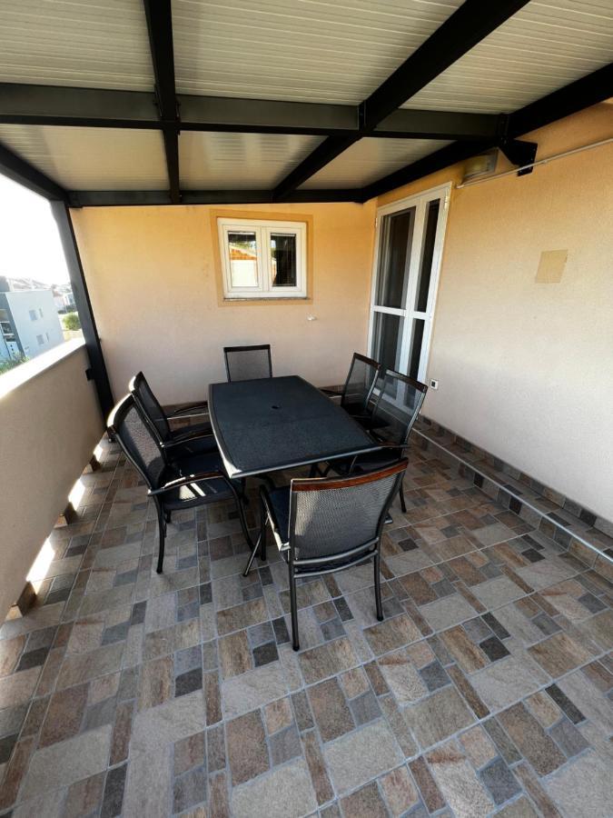 Apartman Eva Vrsi Exterior photo